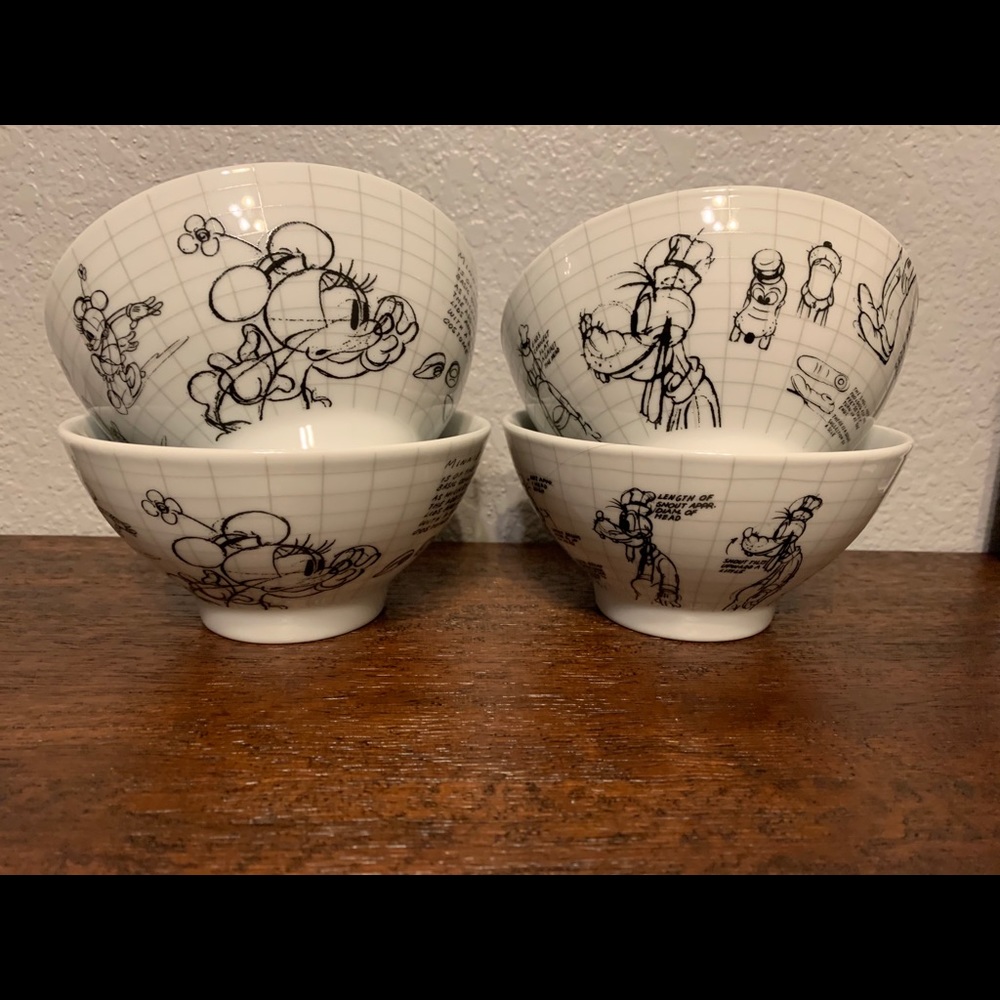 4 Disney sketchbook bowls